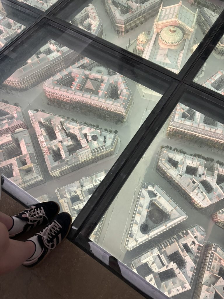 Model of the city at Musee D'Orsay